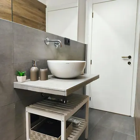 Pietro's Loft - Via Roma Apartment